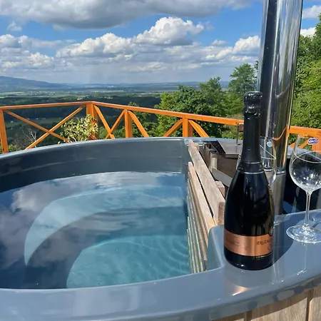 Brunarica Dezno Chalet