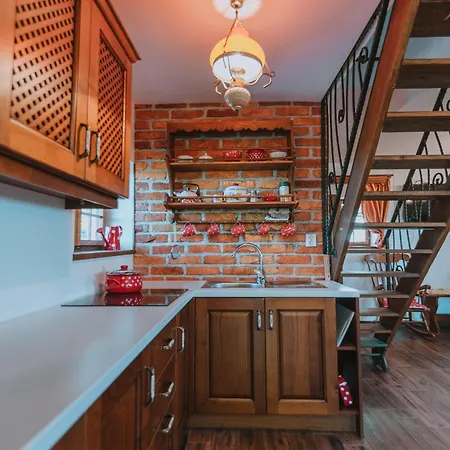 Brunarica Dezno * Makole