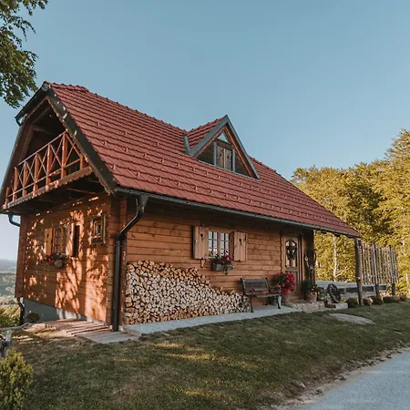 Brunarica Dezno Chalet Makole